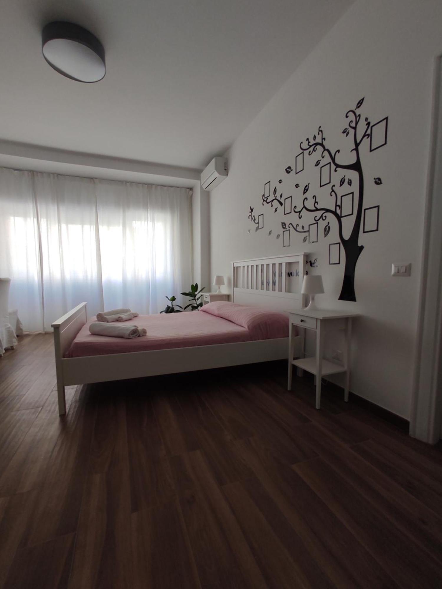 Casa Mia Apartment โรม ภายนอก รูปภาพ